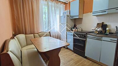 Соборності вул., 93