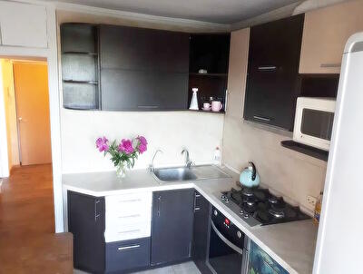 Київ, Голосіївський просп., 108/2