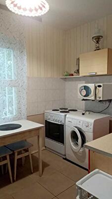 Киев, Академика Ефремова ул., 19