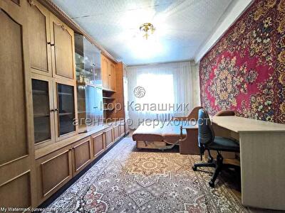 Киев, Правды просп., 80А