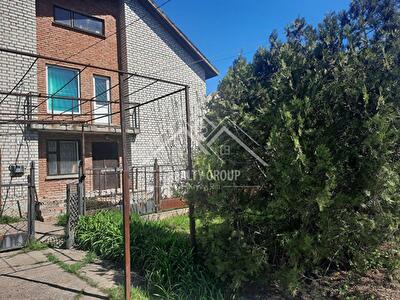 Днепропетровская обл., Криворожский район, г. Кривой рог, Озерная ул.