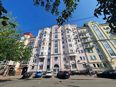 Київ, Юрківська вул., 28