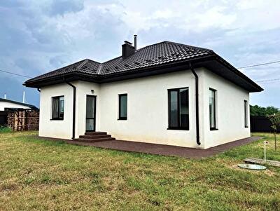 Київська обл., Києво-Святошинський район, с. Михайлівка-Рубежівка, Онтаріо