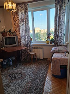 Мостицька вул., 6