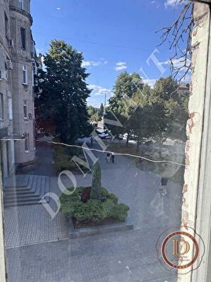 Запорожье, Мира ул., 18