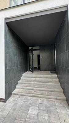 Киев, Салютная ул., 2