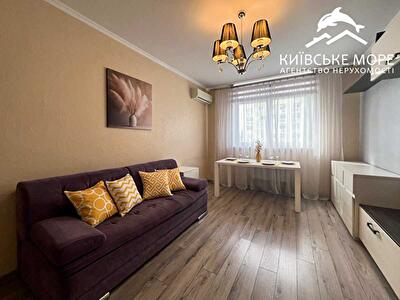 Воскресенська вул., 16Б