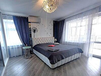 Одеса, Семена Палія вул., 64