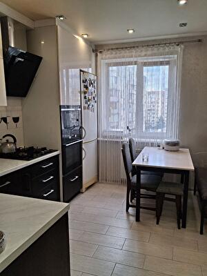 Героев Днепра ул., 73