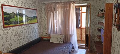 Осенняя вул., 3