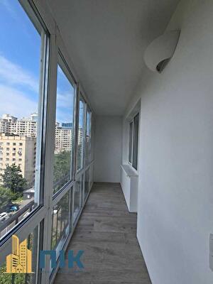Киев, Жилянская ул., 72