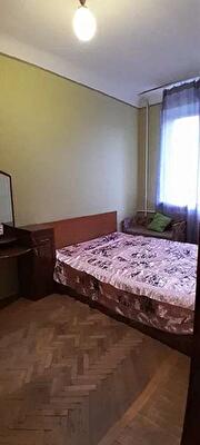 Соборності просп., 1
