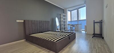 Драгоманова ул., 2