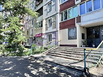 Киев, Владимира Маяковского просп., 38/10