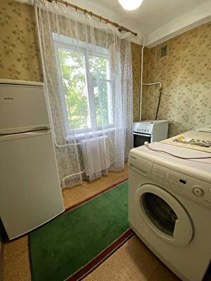 Киев, Краснопольская ул., 8