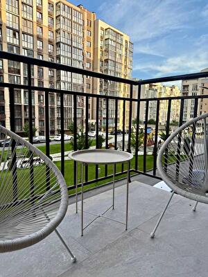 Метрологічна вул., 107