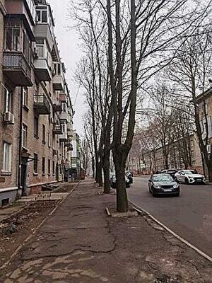 Академика Янгеля ул., 1
