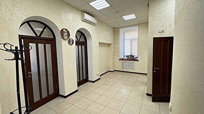 Киев, Софиевская ул., 18