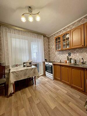 Киев, Академика Ефремова ул., 25