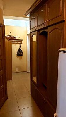 Киев, Златопольська, 4
