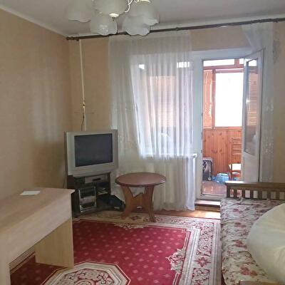 Київ, Петра Григоренка просп., 9