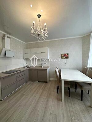 Киев, Петра Григоренко просп., 20