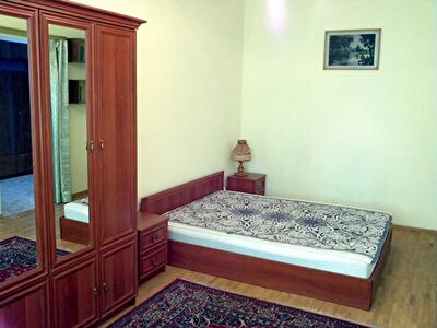 Киев, Строителей ул., 30