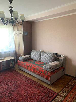 Киев, Энтузиастов ул., 3/1