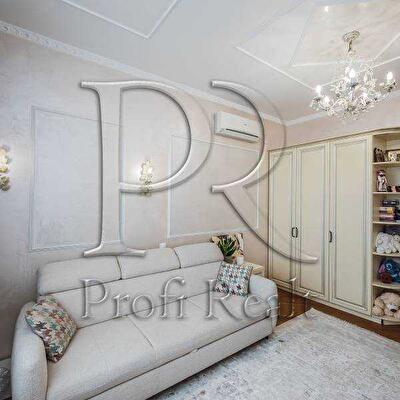 Киев, Науки просп., 30