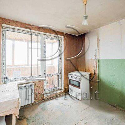 Киев, Русановский бул., 6