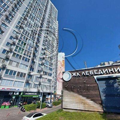 Київ, Ревуцького вул., 40Б