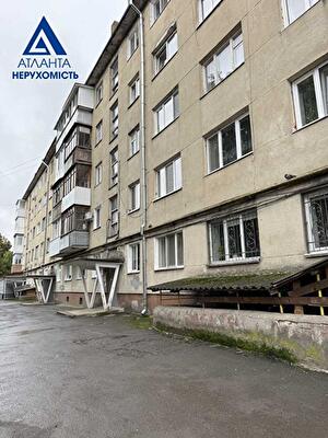 Луцк, Грушевького, 5