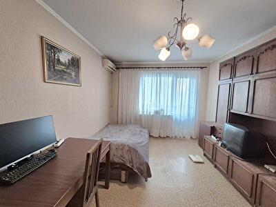 Київ, Архітектора Вербицького вул., 28Б