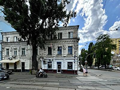 Киев, Межигорская ул., 13