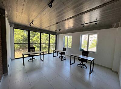 Киев, Нижнеюрковская ул., 9