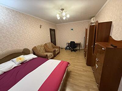 Киев, Северная ул., 2Г