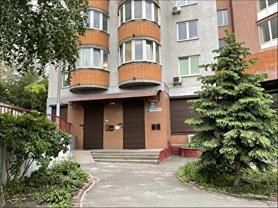 Київ, Феодосійський пров., 14