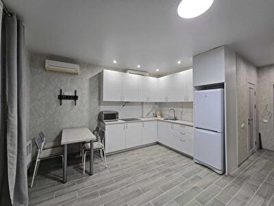 Київ, Метрологічна вул., 21б