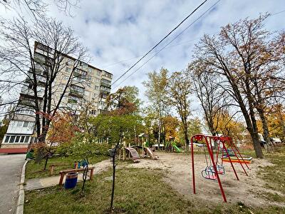 Київ, Академіка Туполєва вул., 26/16
