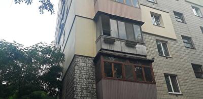 Київ, Олександра Пироговського вул., 8