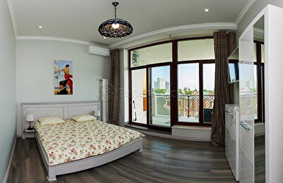 Одесса, Гагаринское Плато ул., 5/3