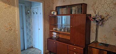 Київ, Миру просп., 13Б