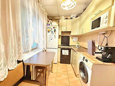 Сімї Сосніних, 8