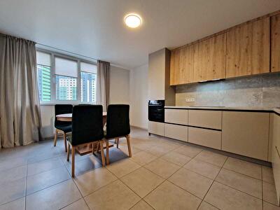 Михаила Максимовича ул., 32А