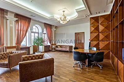 Киев, Контрактовая пл., 10А