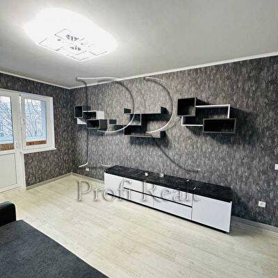 Перова бул., 16