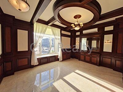 Киев, Крещатик ул., 7/11