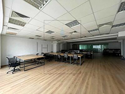 Киев, Евгения Коновальца ул., 36Д