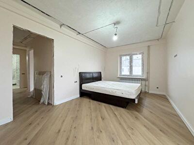 Оболонский просп., 10