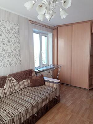 Киев, Зодчих ул., 4